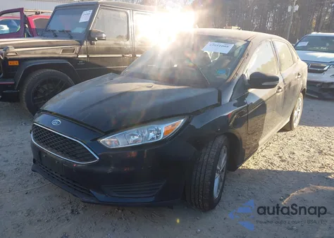 2016 Ford Focus Se z USA, uszkodzony, nr VIN 1FADP3F2XGL244454
